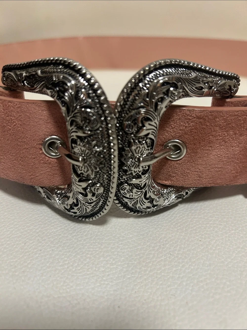 Western Double-Buckle Suede Waist Belt in Dusty Rose. New !